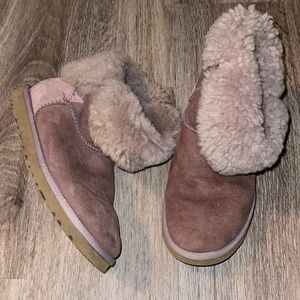 UGG Bailey Button Boot Size 6